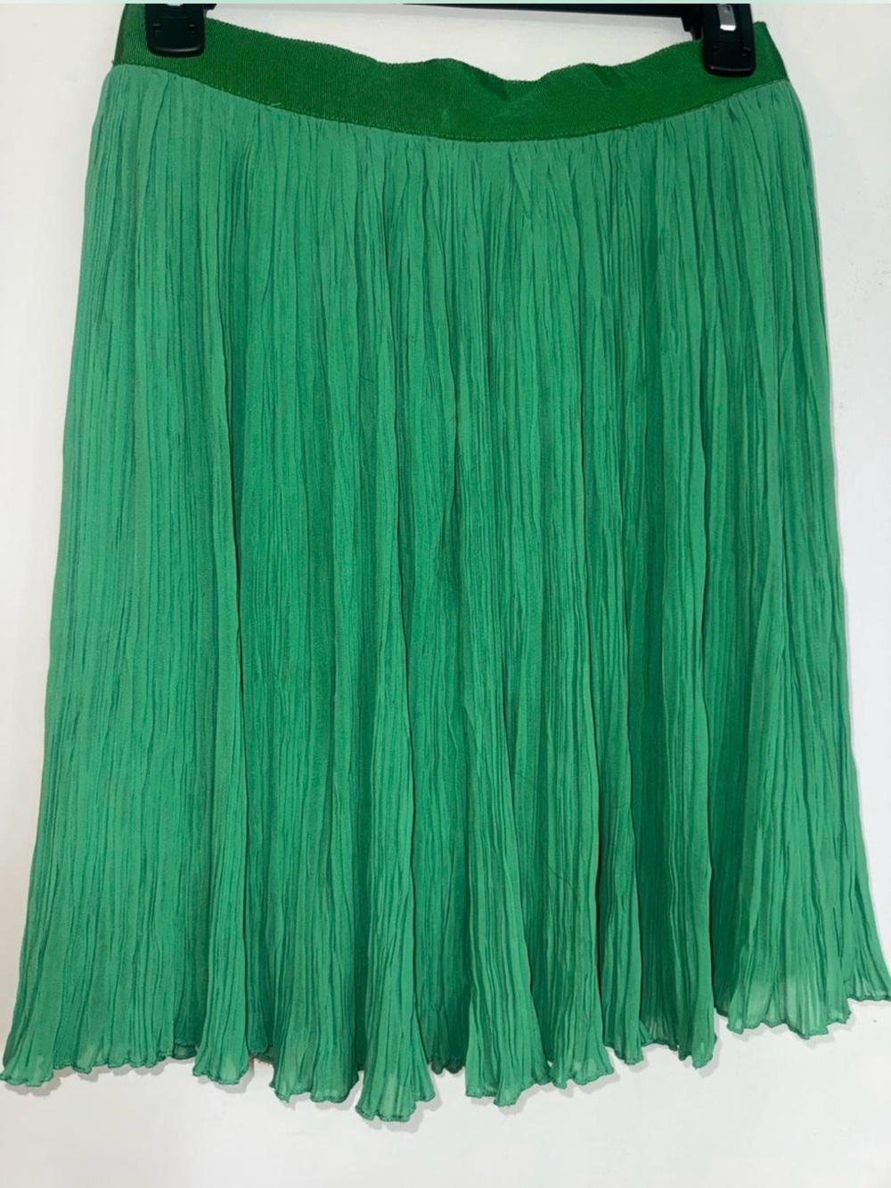 Green Olivaceous Pleated Midi Skirt